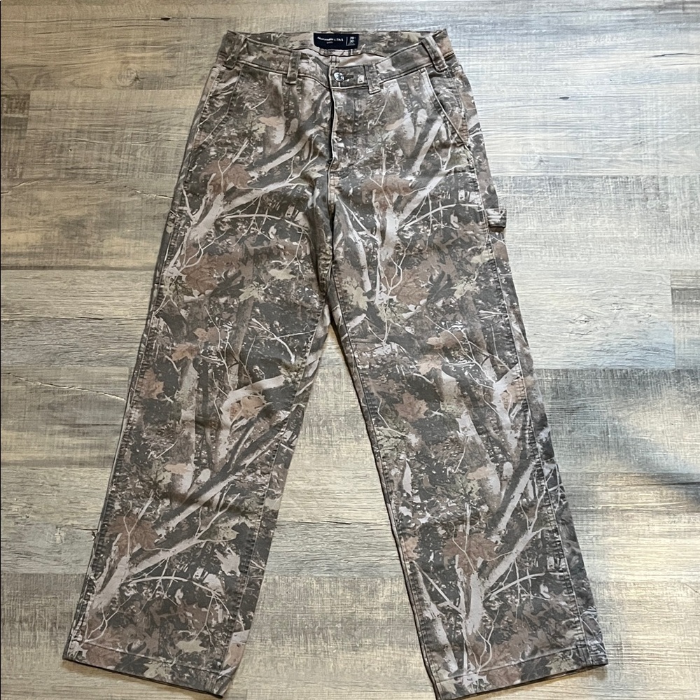 Abercrombie & Fitch Realtree Camouflage Cargo Pants